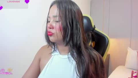 Isabel florez online show from 05-20-26, 02:07