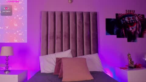 Snapshot of isabella_flowerss chatting on 06-10-26, 05:18 online show from 06-10-26, 05:18