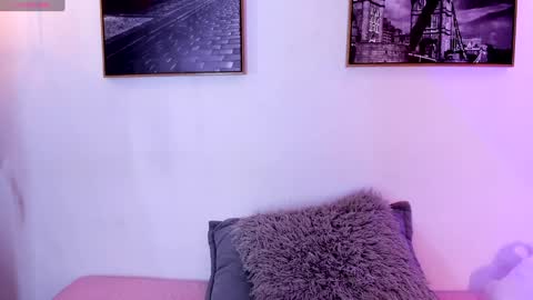  Isabel Lopez online show from 01-28-25, 12:00