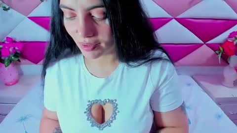 Snapshot of isabella_mora_ chatting on 05-16-26, 03:14 Isabella online show from 05-16-26, 03:14