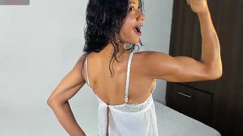 Isabella online show from 06-25-26, 11:31