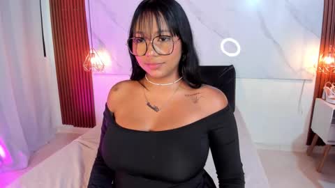 isabella zc online show from 12-20-25, 07:32