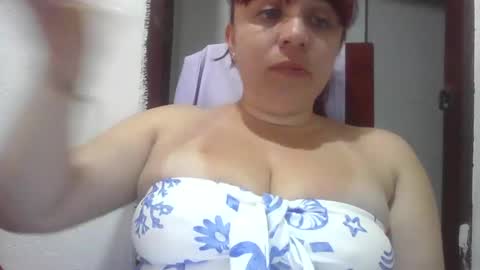 Snapshot of isabellaa_hills_ chatting on 12-16-25, 03:39 isabellaa_hills_ online show from 12-16-25, 03:39