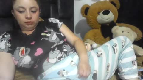 isabellaa_hills_ online show from 07-05-26, 02:40