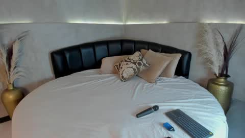 Snapshot of isabellaa_palacios chatting on 09-24-25, 03:15 isabellaa_palacios online show from 09-24-25, 03:15