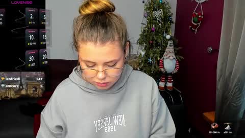 isabellabler online show from 01-13-25, 09:52