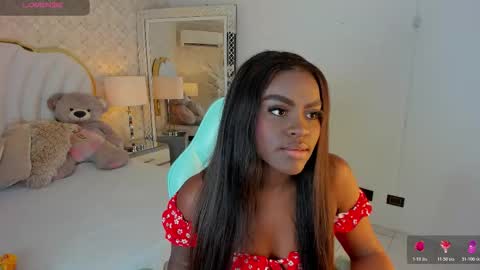 Snapshot of isabellabroms21 chatting on 11-10-25, 10:09 v online show from 11-10-25, 10:09