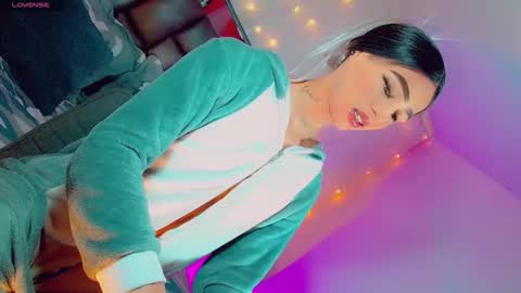 isabellagirs online show from 01-19-26, 02:59