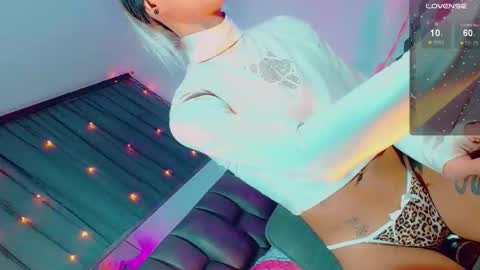 isabellagirs online show from 02-21-26, 10:00