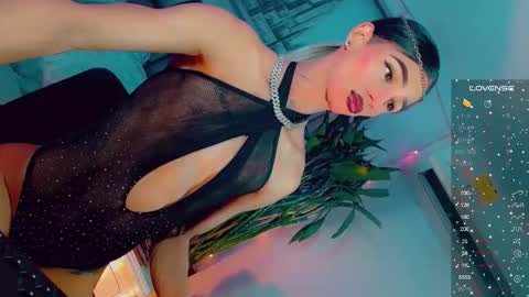 isabellagirs online show from 04-07-26, 05:35