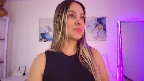 Isabella  online show from 07-07-26, 02:54