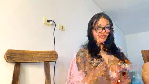 Snapshot of isabellakoffs chatting on 01-24-25, 05:31 Isabella.. back again online show from 01-24-25, 05:31