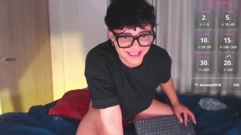 Isabella Mout  online show from 04-12-26, 12:26