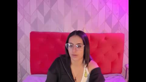 Snapshot of isabellarouseet chatting on 12-02-25, 05:35 Isabella online show from 12-02-25, 05:35