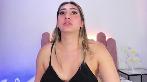 Snapshot of isabellas_smith chatting on 02-01-25, 07:36 Martina IG martissmith01 online show from 02-01-25, 07:36