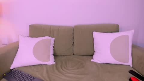 Snapshot of isabellas_smith chatting on 03-10-25, 08:48 Martina IG martissmith01 online show from 03-10-25, 08:48