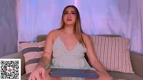 Snapshot of isabellas_smith chatting on 10-13-25, 08:42 Martina IG martissmith01 online show from 10-13-25, 08:42