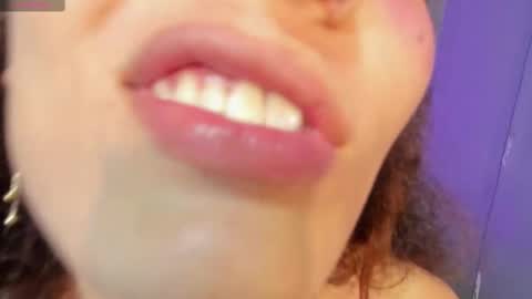 Snapshot of isabellaspencer chatting on 02-18-25, 01:32 Isabella online show from 02-18-25, 01:32