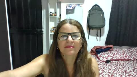 Snapshot of isabellawouti chatting on 08-03-26, 04:11 isabella online show from 08-03-26, 04:11