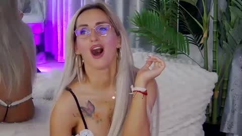 IsabelleEthan online show from 05-23-26, 02:06