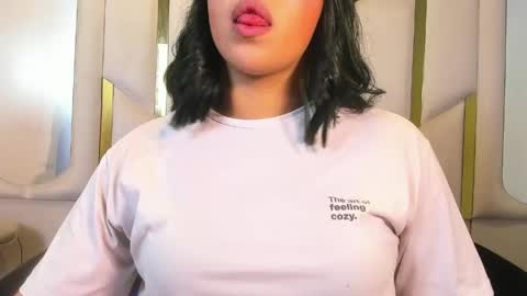 isabellrodriguez18 online show from 06-10-26, 05:28