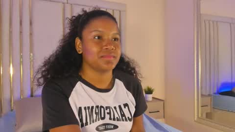 Isabellsmmith online show from 10-15-25, 01:11