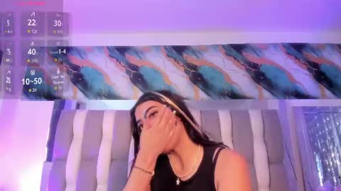 Snapshot of isadiazz chatting on 07-18-26, 05:33 Isa online show from 07-18-26, 05:33