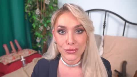 isadoradunkan online show from 03-03-26, 07:53