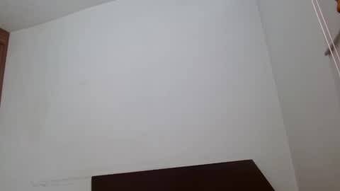 ISADORA online show from 02-01-25, 07:44