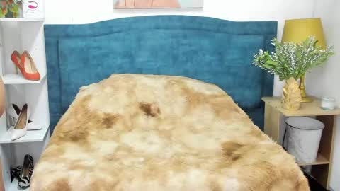 Snapshot of isadoravex chatting on 04-28-26, 12:43 Isabel online show from 04-28-26, 12:43