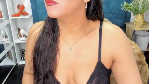 Snapshot of isadoravex chatting on 05-13-26, 08:38 Isabel online show from 05-13-26, 08:38