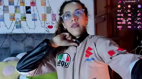 Isabela  online show from 02-03-26, 04:21