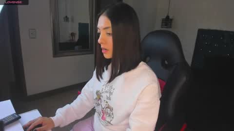 isabel  online show from 01-26-25, 11:06