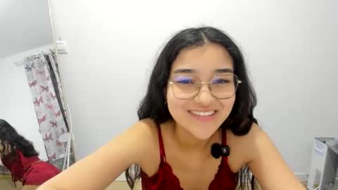 Isa Suarez online show from 04-06-26, 07:48