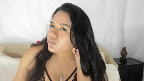 Snapshot of isbelljhs chatting on 02-15-26, 02:30 Lumi bellx online show from 02-15-26, 02:30