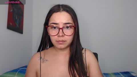 Snapshot of isemma chatting on 01-13-25, 03:01 Emma online show from 01-13-25, 03:01