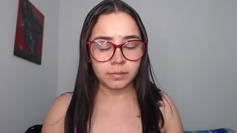 Snapshot of isemma chatting on 01-19-25, 03:08 Emma online show from 01-19-25, 03:08