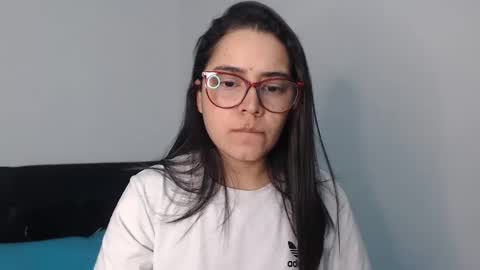 Snapshot of isemma chatting on 03-07-25, 03:08 Emma online show from 03-07-25, 03:08