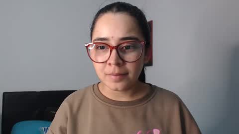 Snapshot of isemma chatting on 03-11-25, 02:54 Emma online show from 03-11-25, 02:54