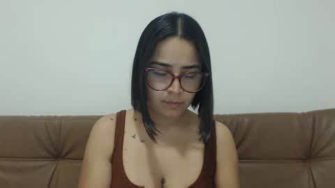 Snapshot of isemma chatting on 10-02-25, 02:07 Emma online show from 10-02-25, 02:07