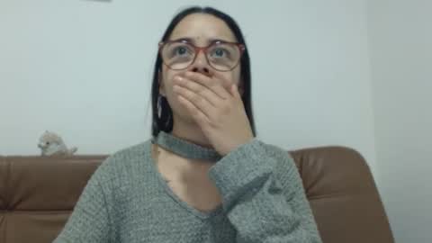 Snapshot of isemma chatting on 10-16-25, 03:51 Emma online show from 10-16-25, 03:51