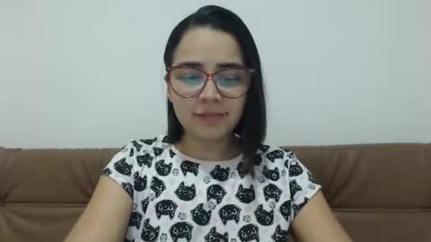 Snapshot of isemma chatting on 11-01-25, 03:30 Emma online show from 11-01-25, 03:30