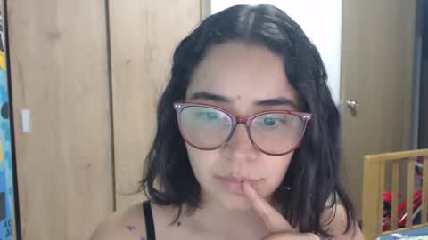 Snapshot of isemma chatting on 02-02-26, 04:11 Emma online show from 02-02-26, 04:11