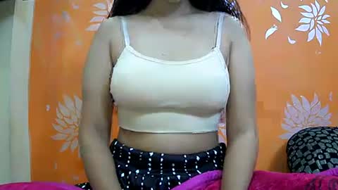 Snapshot of ishika_singh_ chatting on 12-03-24, 02:03 ishika_singh_ online show from 12-03-24, 02:03