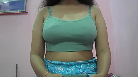 Snapshot of ishika_singh_ chatting on 10-23-25, 04:39 ishika_singh_ online show from 10-23-25, 04:39