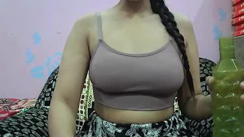 ishika_singh_ online show from 03-17-26, 02:49