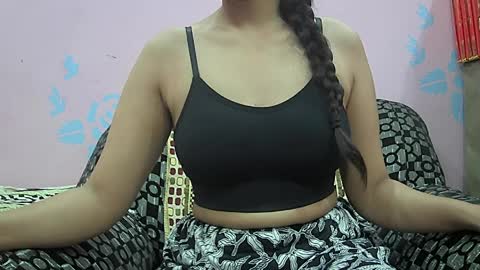 ishika_singh_ online show from 03-27-26, 01:44