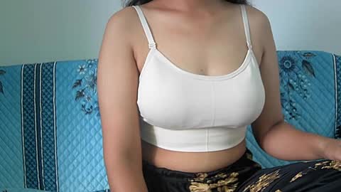 Snapshot of ishika_singh_ chatting on 07-07-26, 03:20 ishika_singh_ online show from 07-07-26, 03:20