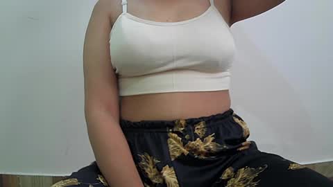 Snapshot of ishika_singh_ chatting on 07-14-26, 02:05 ishika_singh_ online show from 07-14-26, 02:05