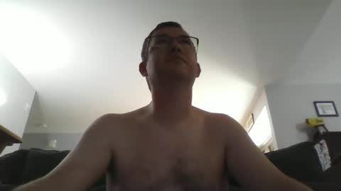 ishootwiththishand online show from 05-17-26, 06:15